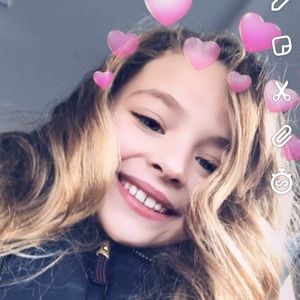 Meet your Posher, Olivia